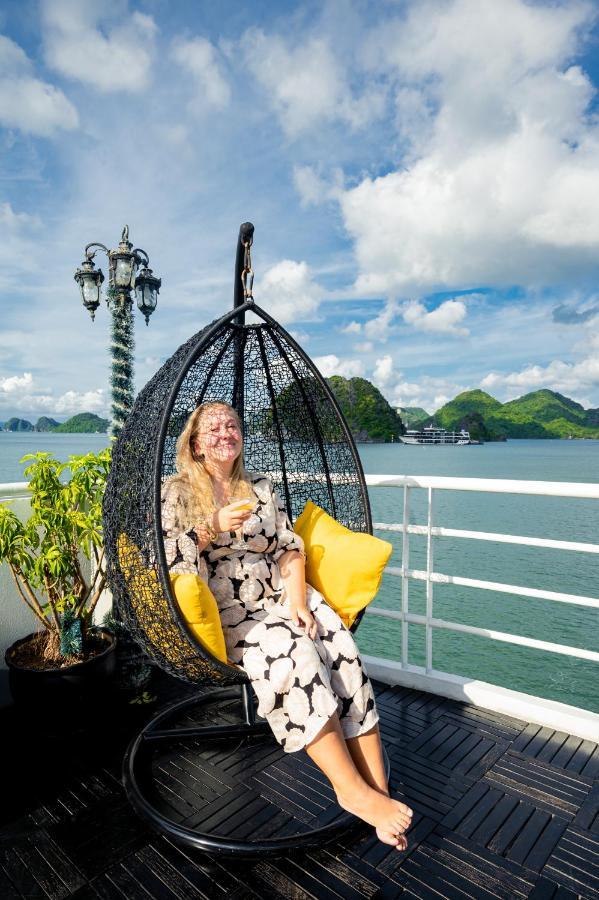 Halong Dragon Bay Cruise Hotel Ha Long Exterior photo