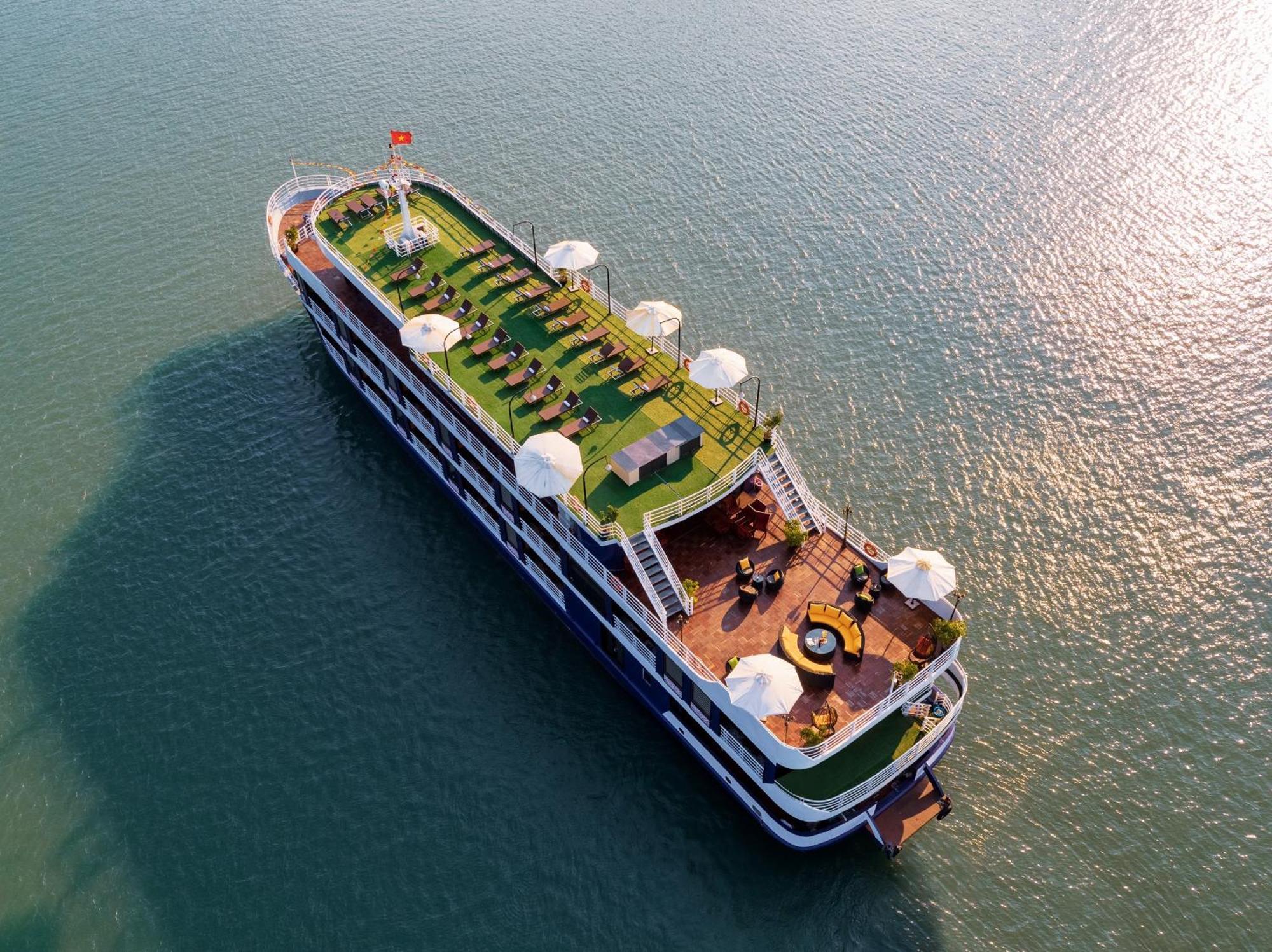 Halong Dragon Bay Cruise Hotel Ha Long Exterior photo
