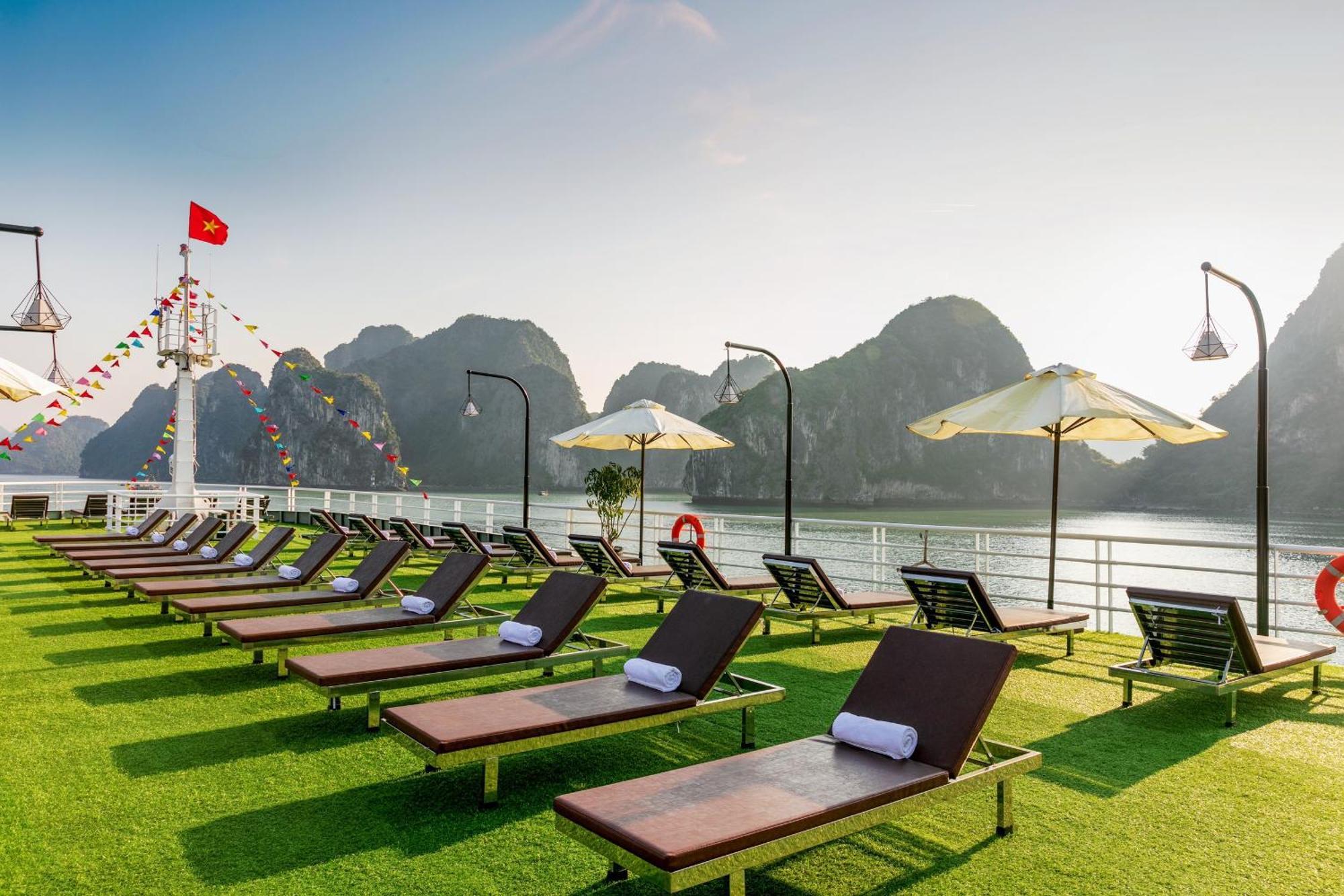Halong Dragon Bay Cruise Hotel Ha Long Exterior photo