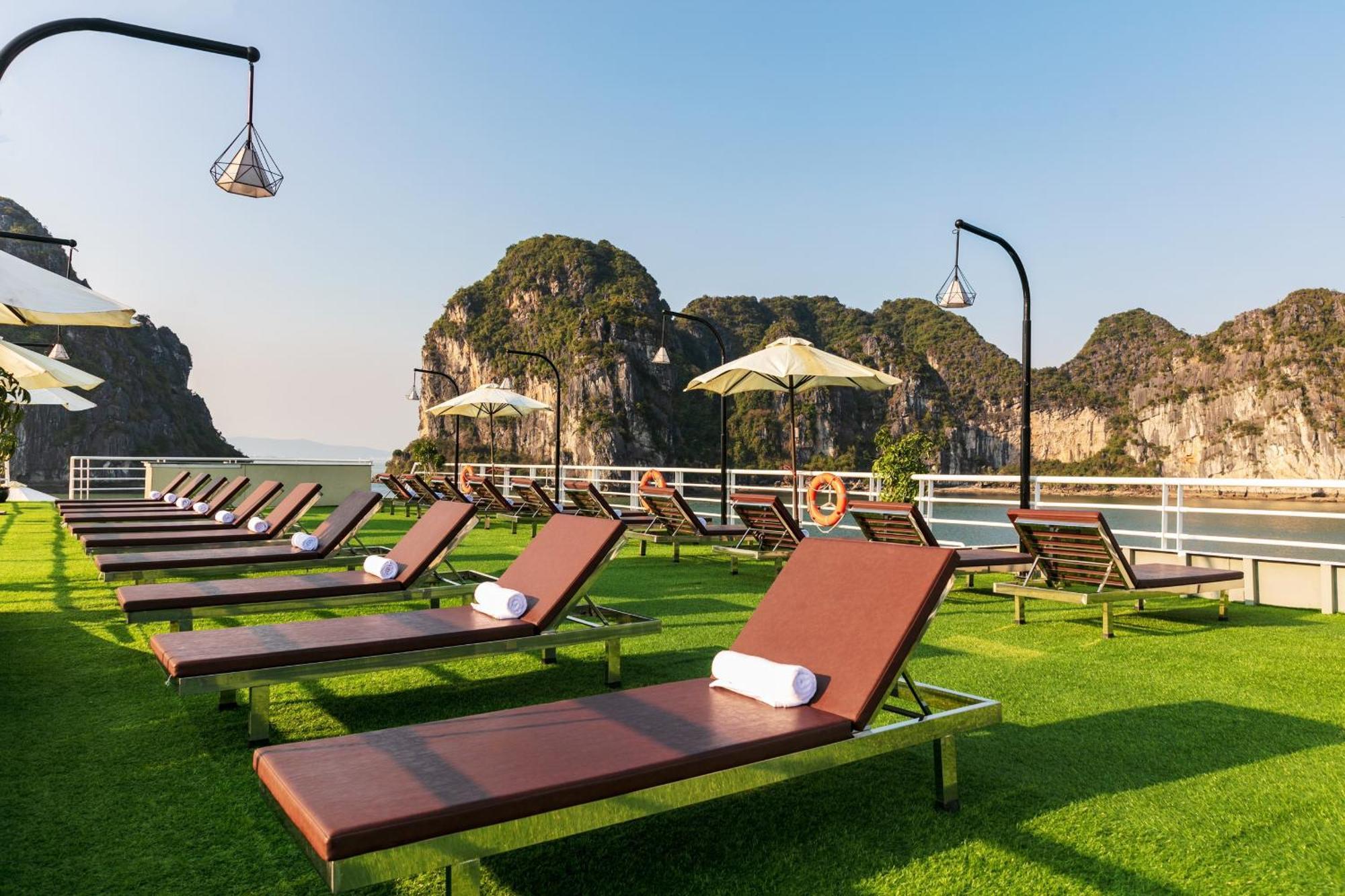 Halong Dragon Bay Cruise Hotel Ha Long Exterior photo